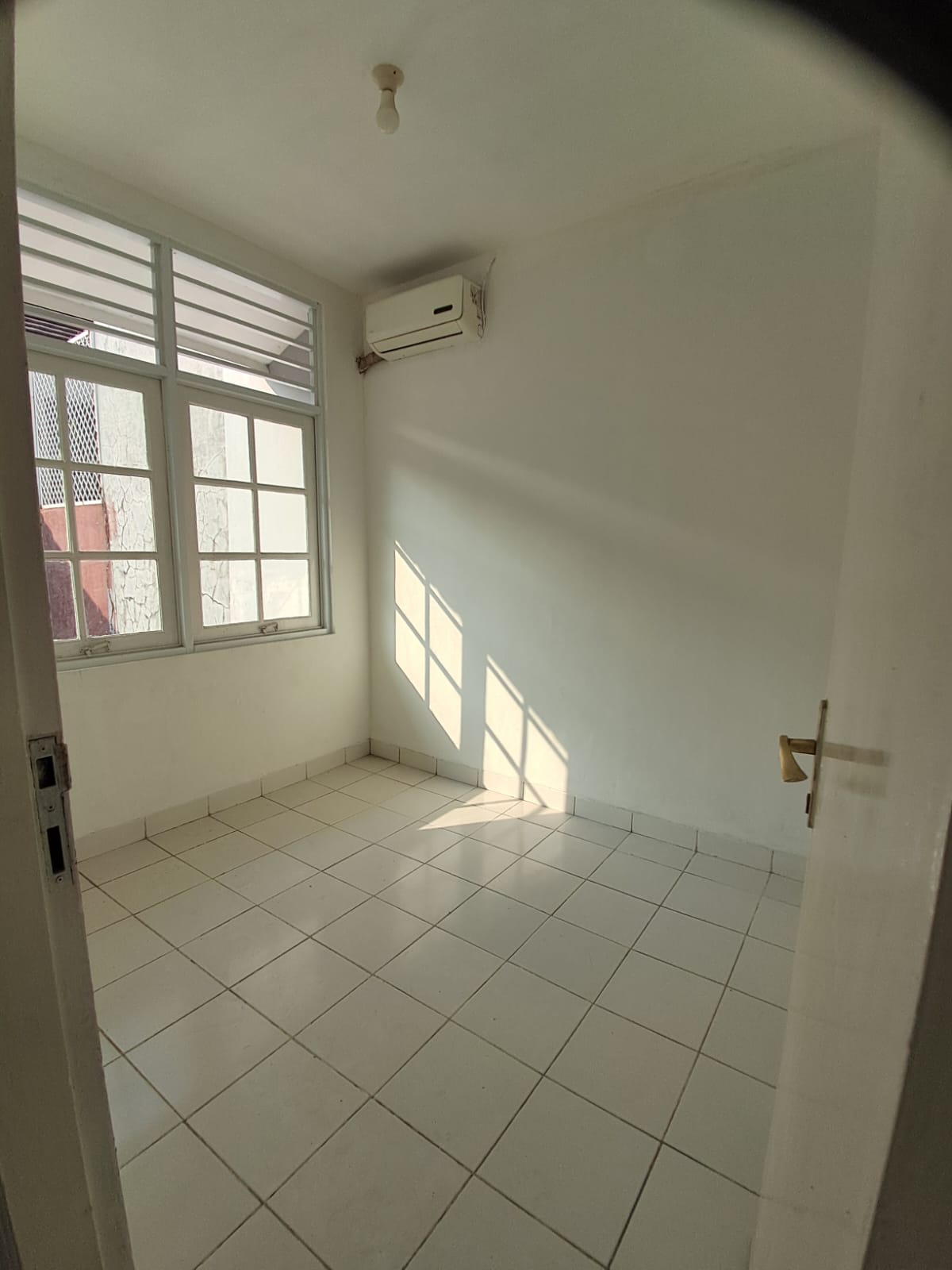 DiSewakan Rumah di Meadow Green Lippo Cikarang